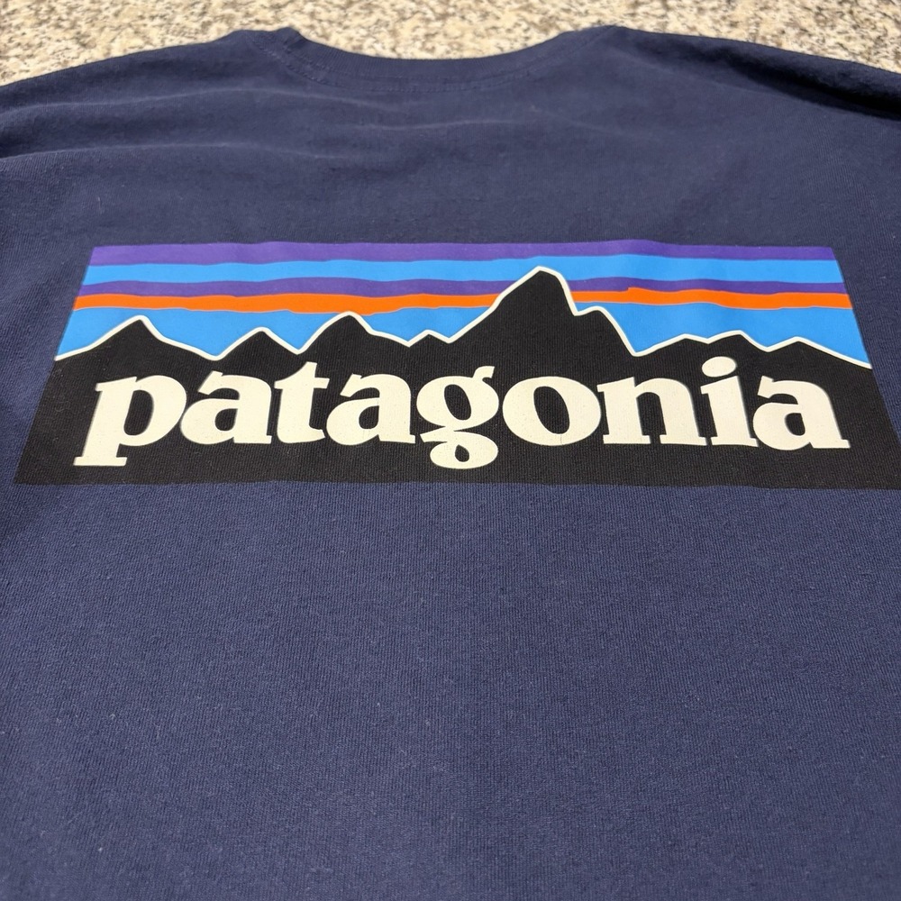 Patagonia Long Sleeve P-6 Logo Responsibili-Tee Navy Blue Mens Size Large